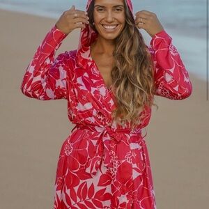 Ripskirt Hawaii Red Floral Swim Coverup